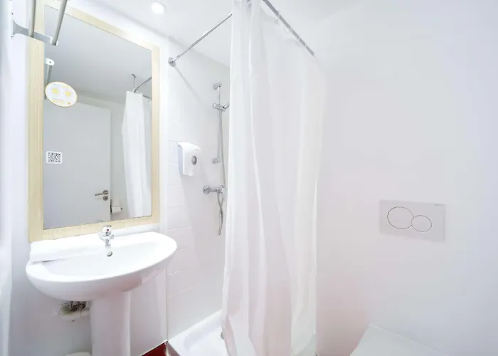 Premiere Classe Hotel 2*